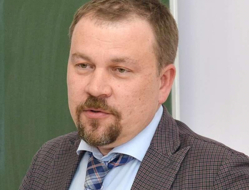 Умер известный волгоградский ученый-аллерголог Максим Черников 