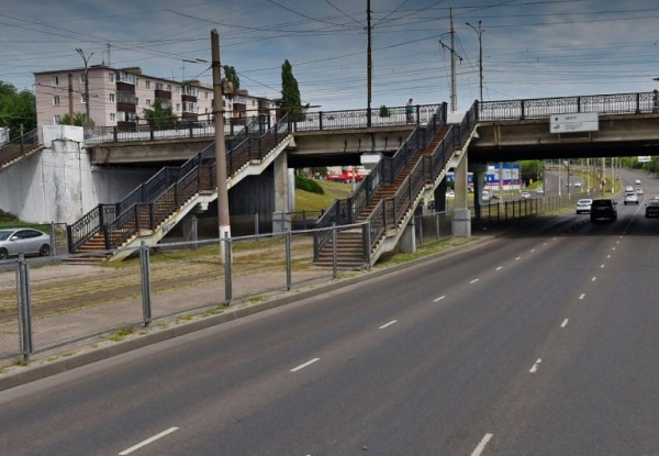 Три моста курск. Красный мост марий эл. Понтонный мост млж вт. Красный мост курск. Боевка курск мост.