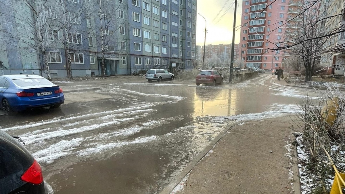 Водоканал киров. Прорыв воды. Потоп. Затопление города. Наводнение в городе.