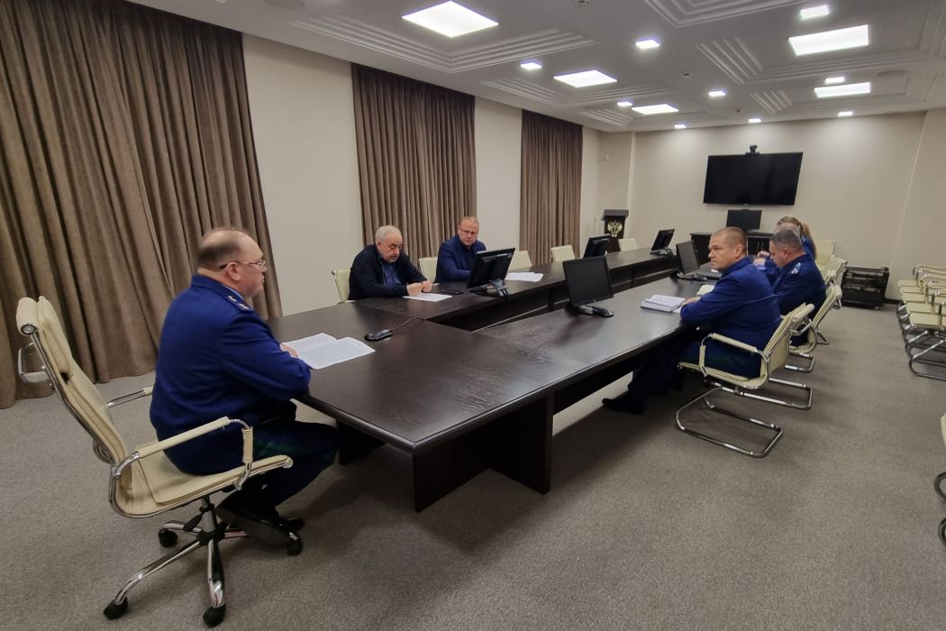 Прокурор объявил компании предостережение из-за задержек при строительстве социальных объектов в Коми