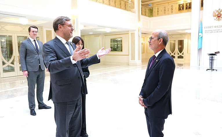 Валентина Матвиенко провела встречу с Председателем Парламента стран Латинской Америки и Карибского бассейна (ПАРЛАТИНО) Роландо Мигелем Гонсалесом Патрисио