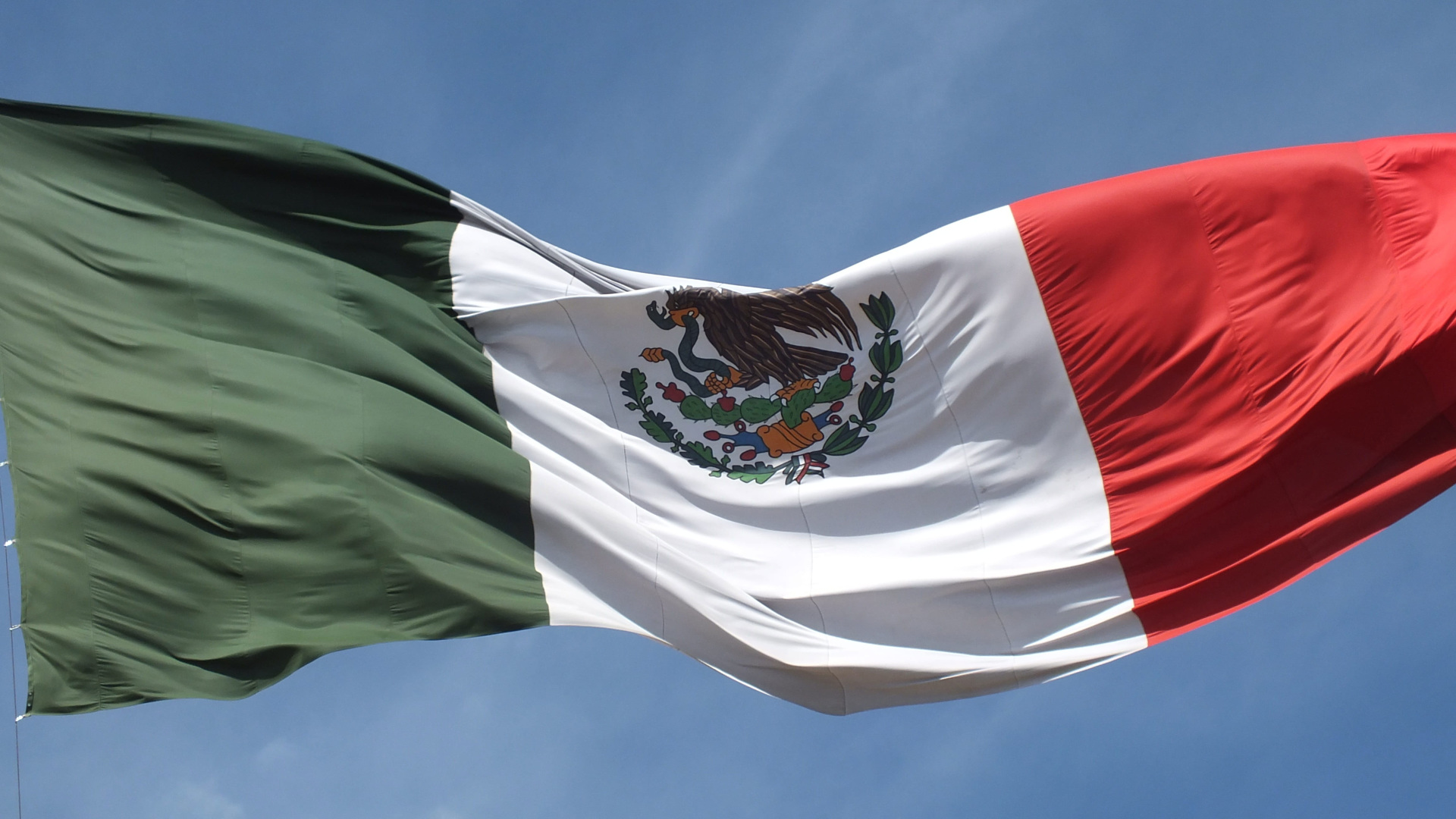 Сенат Мексики утвердил поправку, запрещающую детские браки