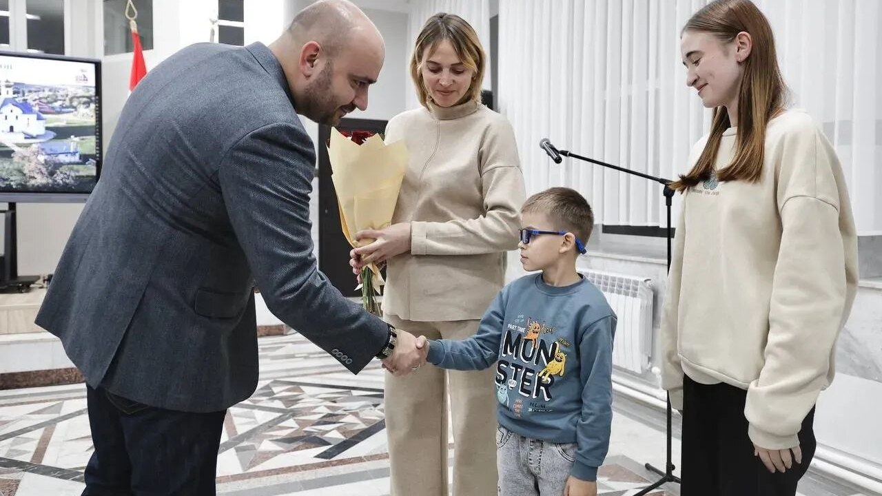 Губернатор Самарской области Вячеслав Федорищев...