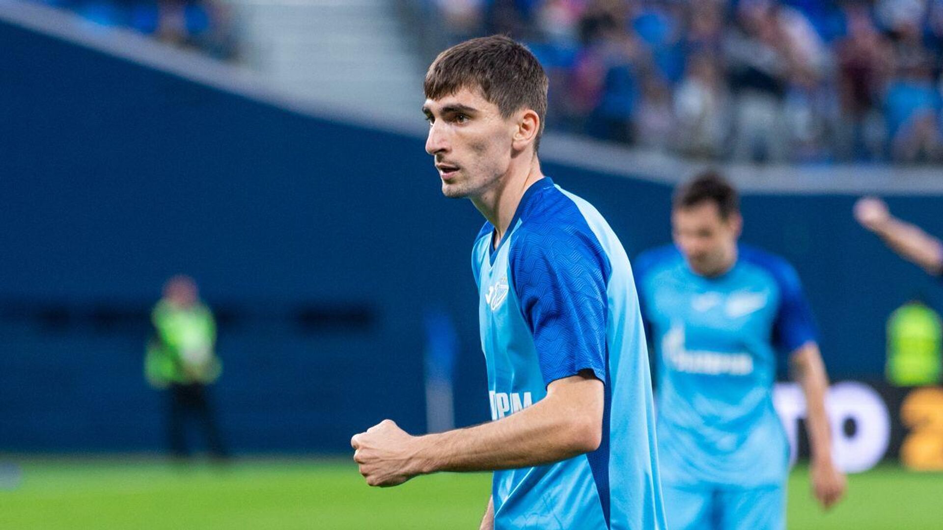 Зелимхан бакаев футболист. Зели бакаев. Зелимхан бакаев зенит. Зелимхан бакаев футболист. Зелимхан бакаев 2023.