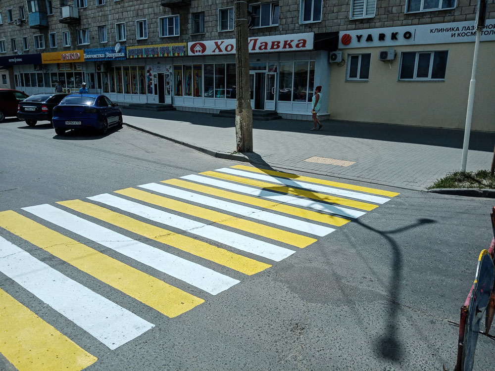 Чем рисуют разметку на дорогах