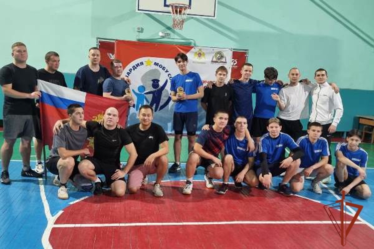 Минусинские росгвардейцы провели профориентационные мероприятия со школьниками