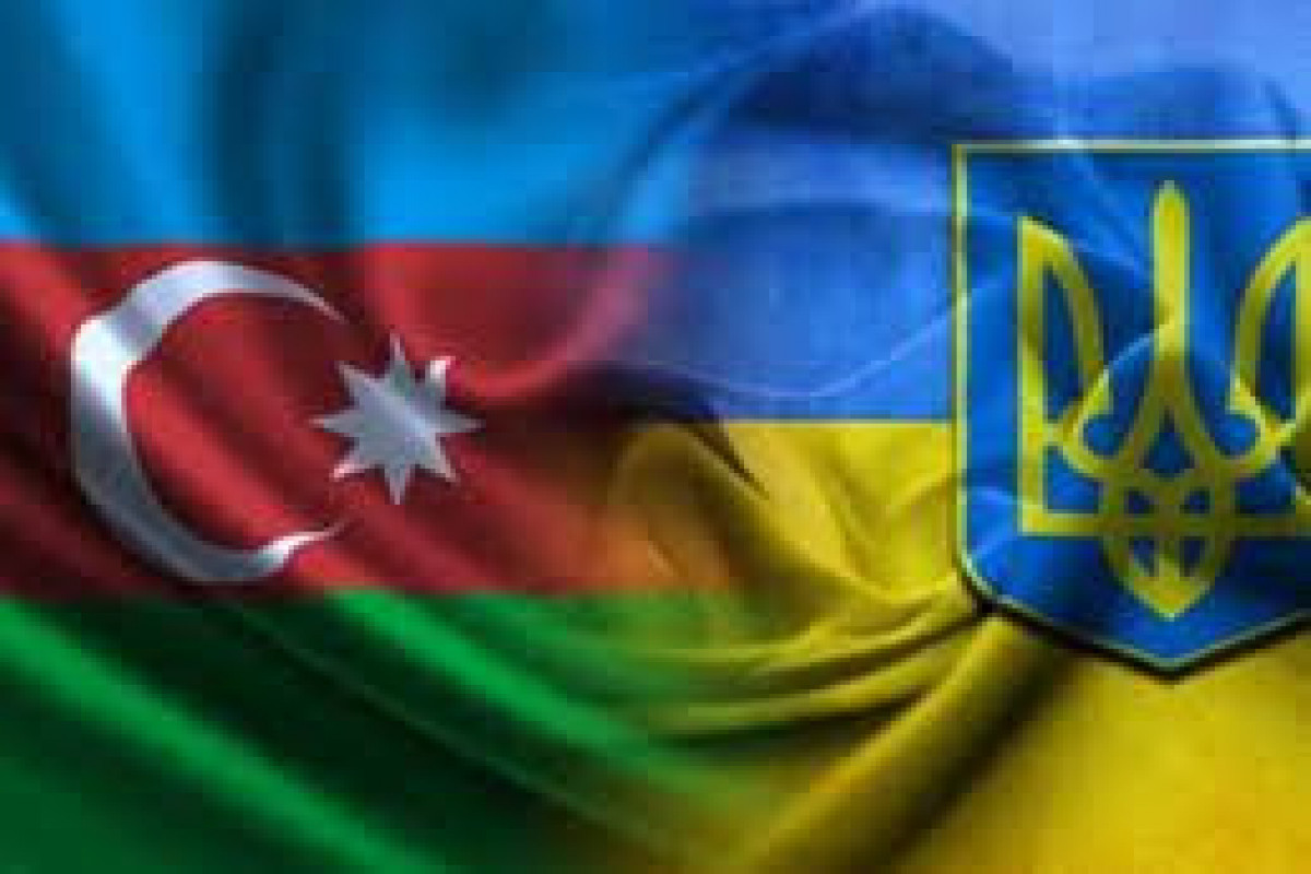 Азербайджан за украину. Флаг Украины и Азербайджана. Флаг азерб Украина. Украинский и азербайджанский флаг. Украина и Азербайджан братья.