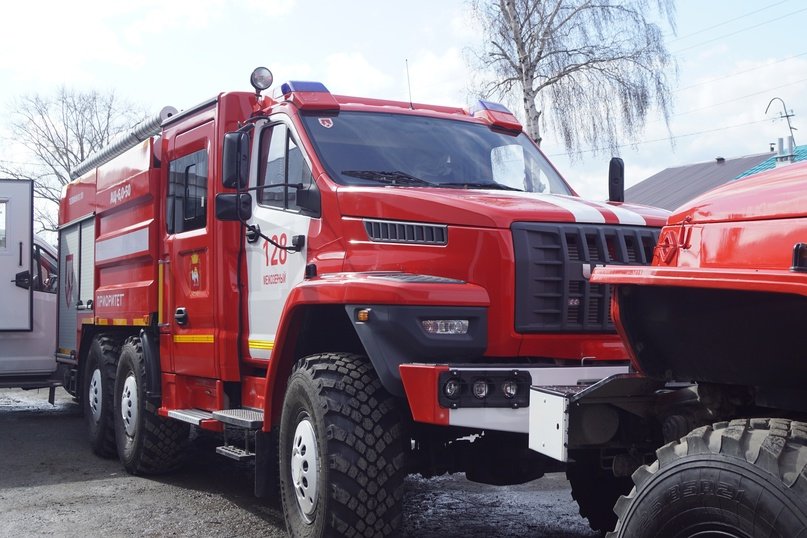 16 апреля в Межозёрном городском поселении состоялось торжественное открытие новой пожарной части № 128
