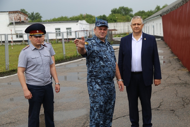 Начальник Управления Минюста России по Омской области Павел Данченко посетил исправительный центр № 1