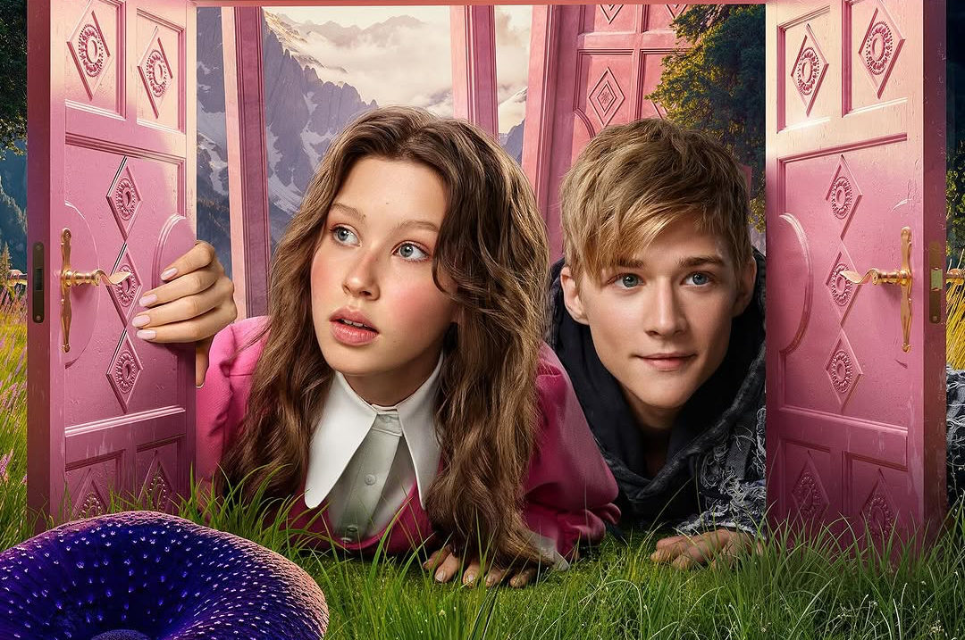 Роспись храмов, мечты о карьере музыканта и любовь к уединению: Что мы знаем об Олеге Савостюке