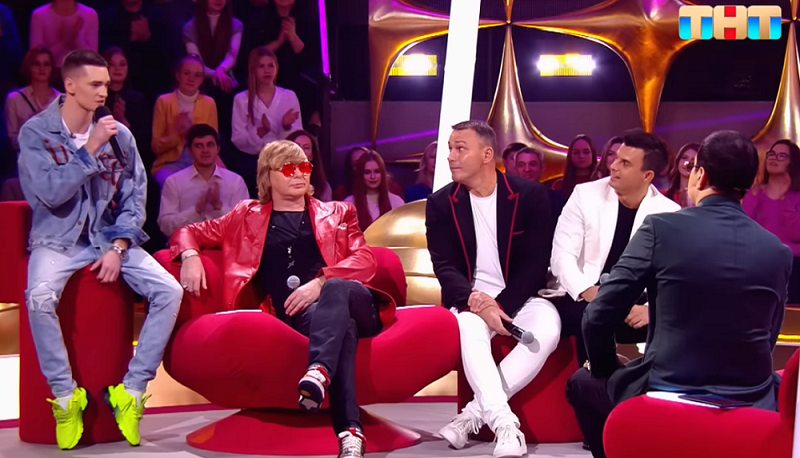 шоу конфетка. конфетка тнт топалов. конфетка победители выпусков. крид шоколадка. шоу на тнт.