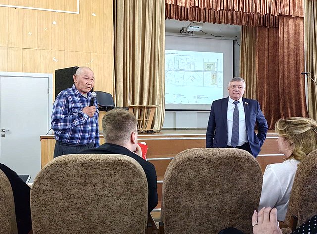 Сергей Михайлов обсудил с молодежью создание парка «Патриот» в Забайкальском крае