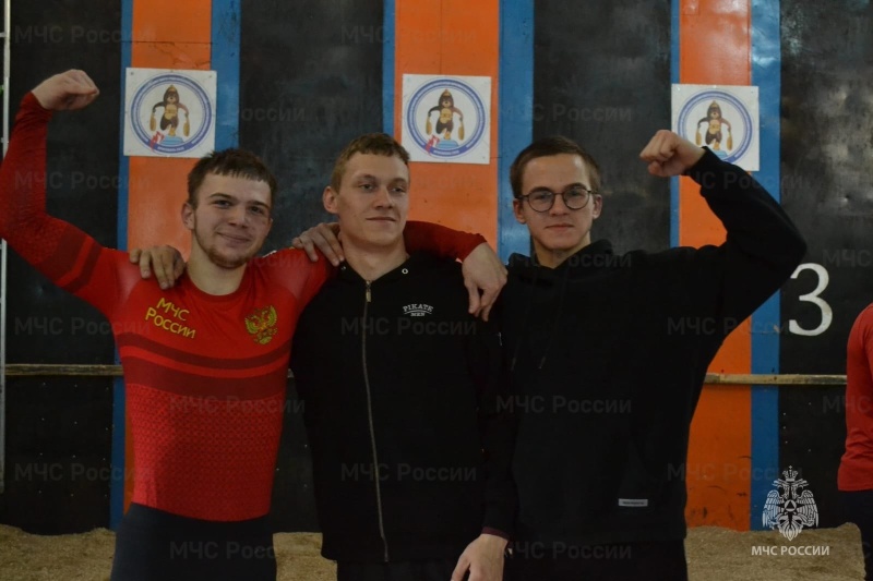 Сегодня в Ярославле стартовали IV открытые соревнования среди юношей и девушек по пожарно-спасательному спорту «Кубок Золотого кольца»