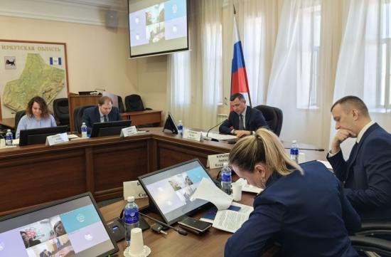 Почти 190 млн рублей долго по зарплате погасили предприятия Иркутской области