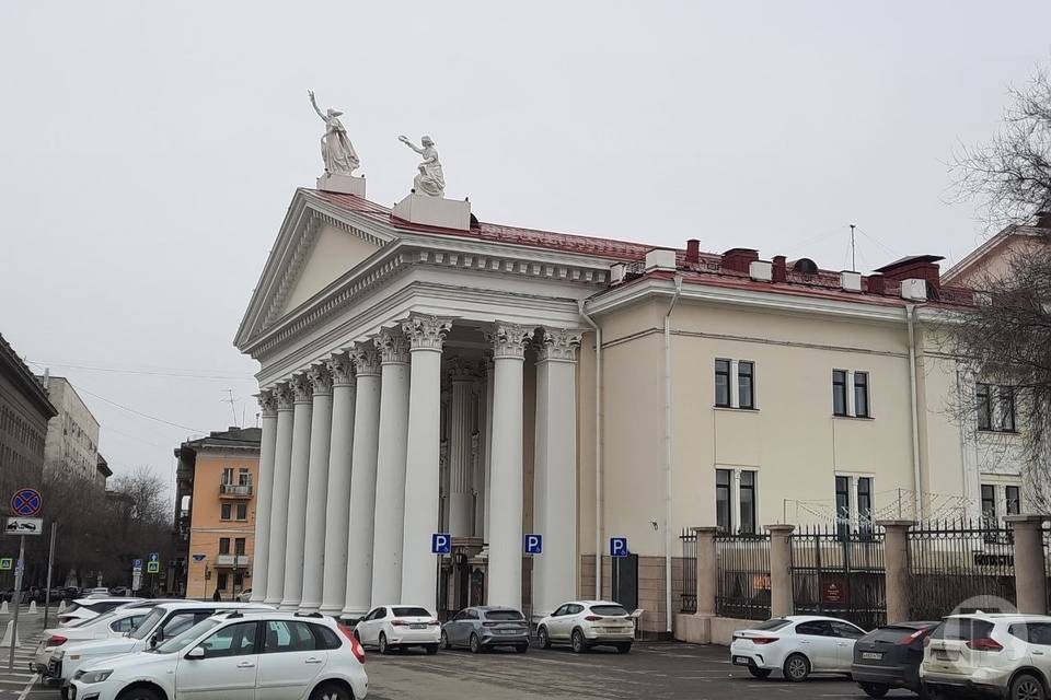 На закрытие театрального сезона приглашает НЭТ волгоградцев