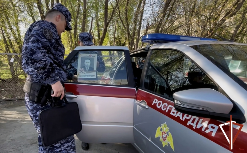 Личный состав вневедомственной охраны Свердловской области принял участие во Всероссийской акции «Бессмертный автополк»