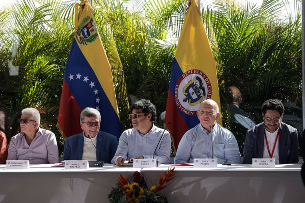 Пресс-конференция по итогам переговоров между представителями «Армии национального освобождения» и правительством Колумбии 12 декабря 2022 года