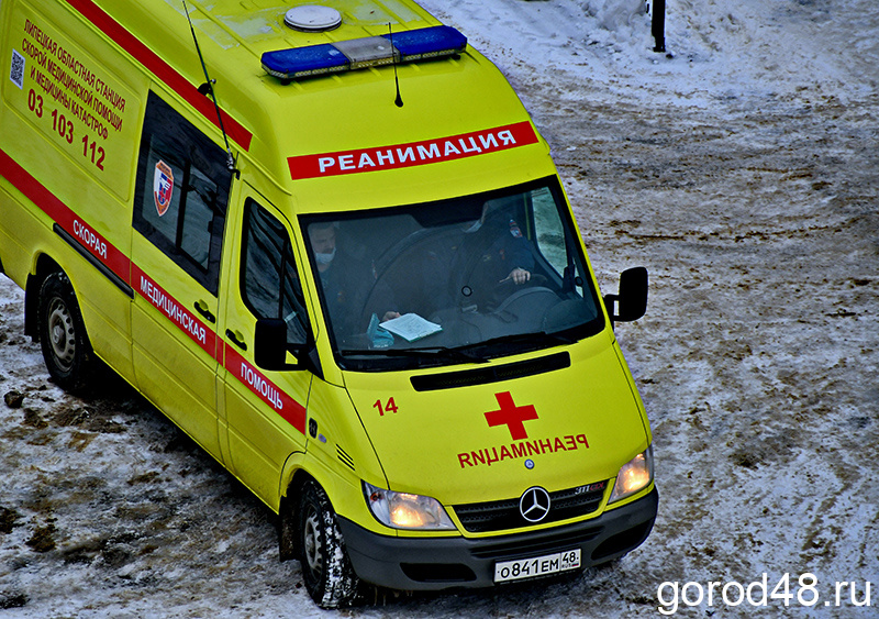 В Липецке мужчину насмерть задавило трехтонным куском железа