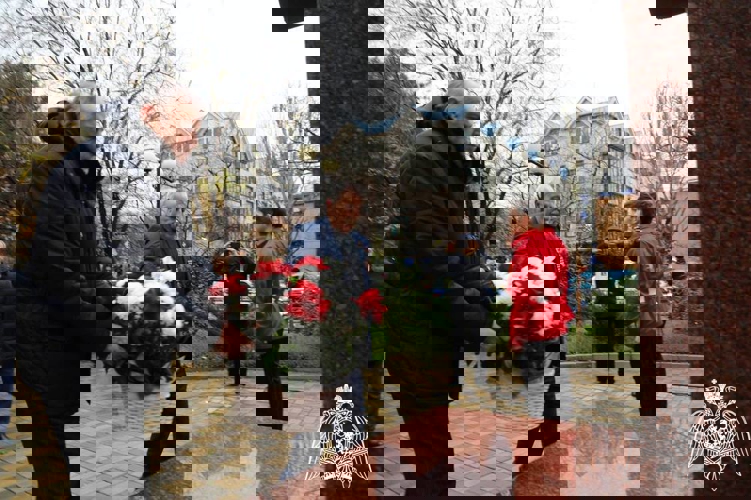 Росгвардейцы в Дагестане почтили память Героев Отечества