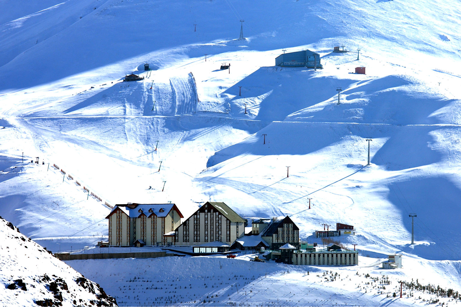 Климат на северо-востоке Турции обеспечивает отличное катание на лыжах зимой