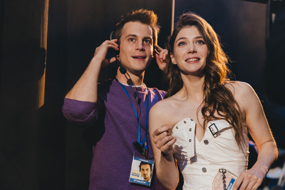 Кадры из фильма «Москва слезам не верит. Всё только начинается». Актеры Иван Янковский и Тина Стойилкович