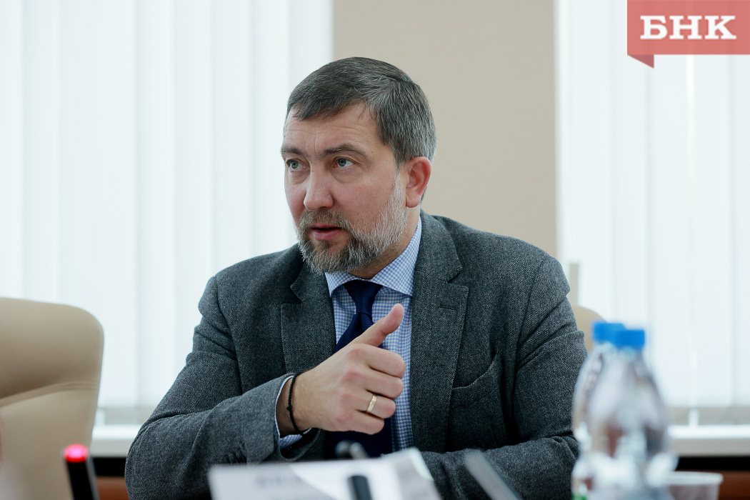 Министр здравоохранения республики коми дягилев. Министр здравоохранения дягилев. Министр здравоохранения дягилев. Дягилев игорь владимирович сыктывкар республика коми. Дягилев коми.