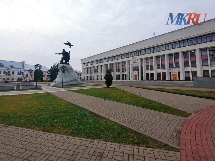 В Думиничском районе построили новое жилье и благоустроили сквер