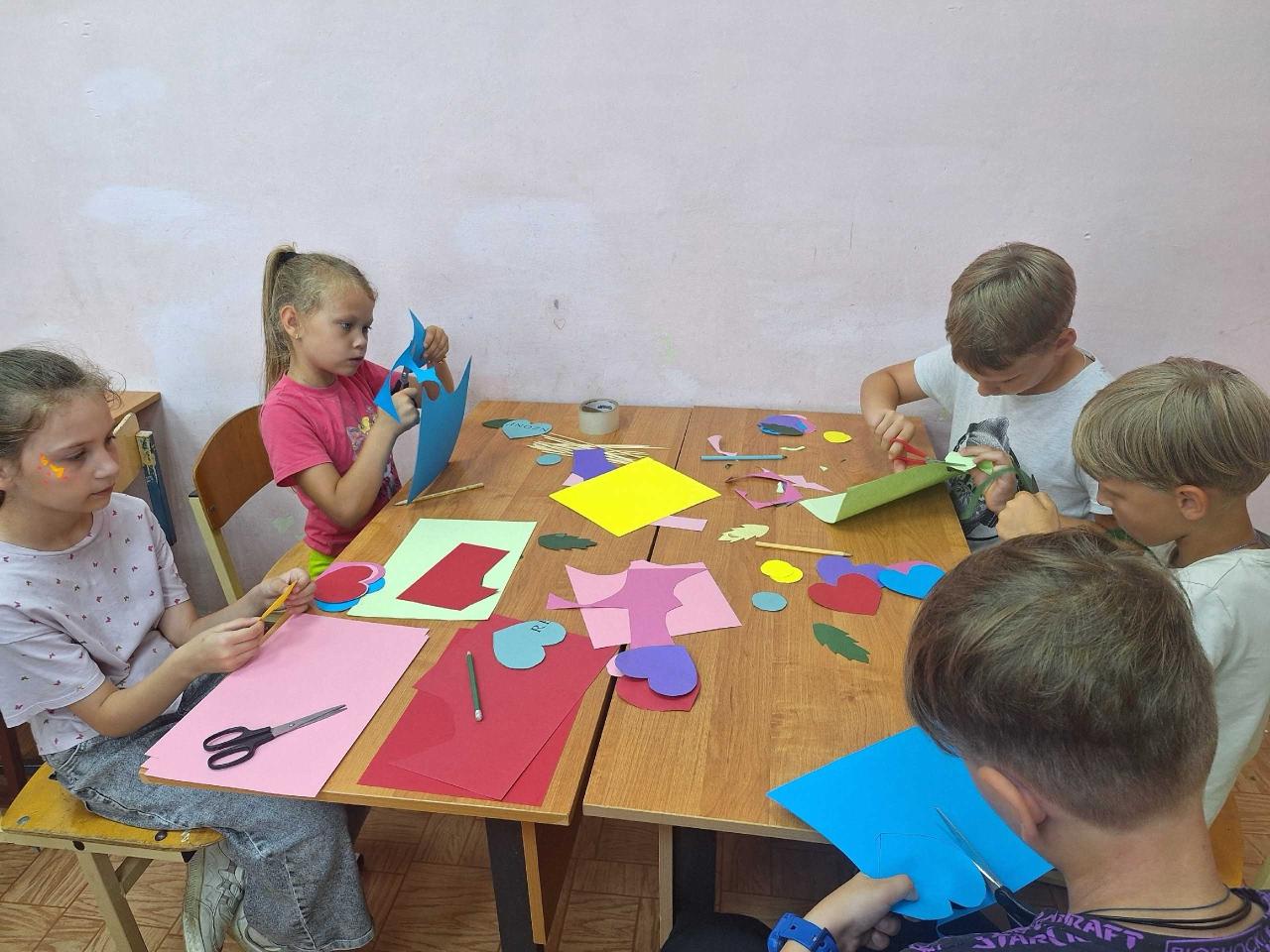 В детском лагере Тверской области прошла акция по поддержке бойцов СВО «День добрых сердец» , фото 3