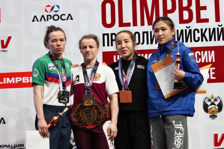 Новгородская спортсменка победила на чемпионате России по спортивной борьбе