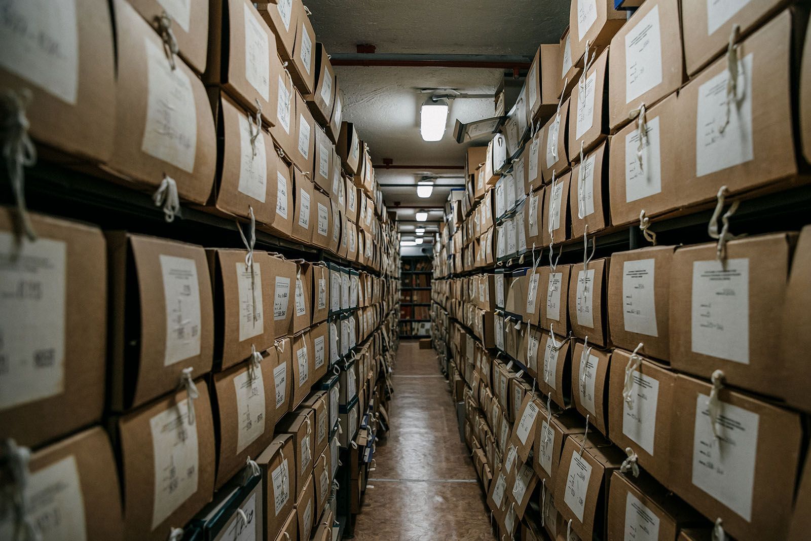 Московская молодежь изучает уникальные документы астрономов