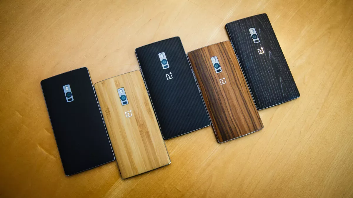 Motorola запустила смартфон Edge 50 Ultra с деревянной крышкой