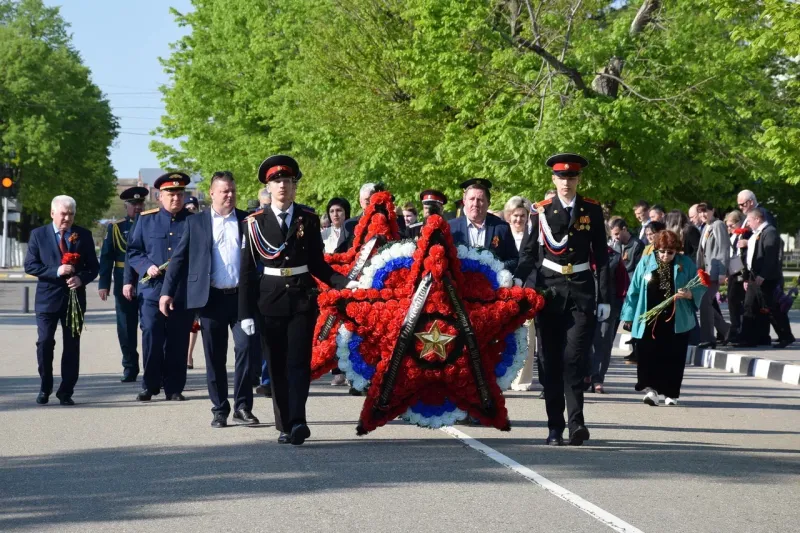 звезду несут.JPG