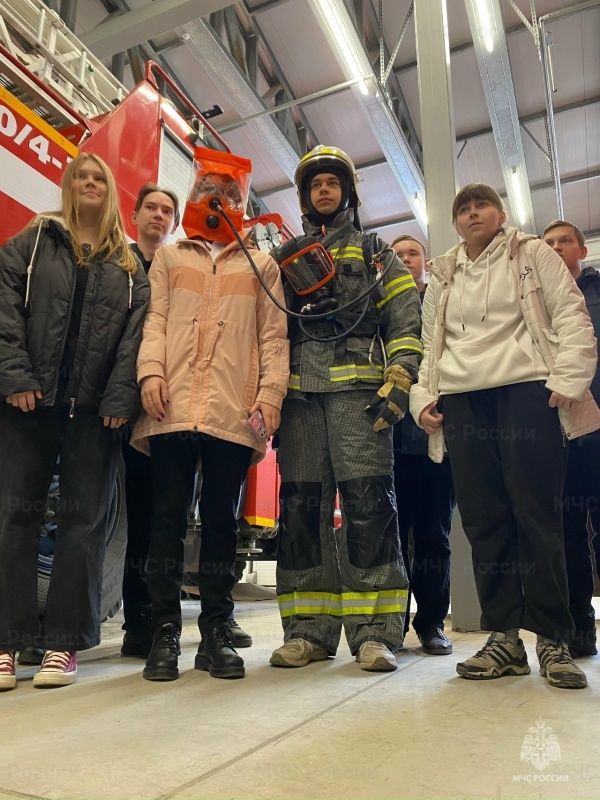 Куда пойти учиться? Конечно в ВУЗ МЧС России!