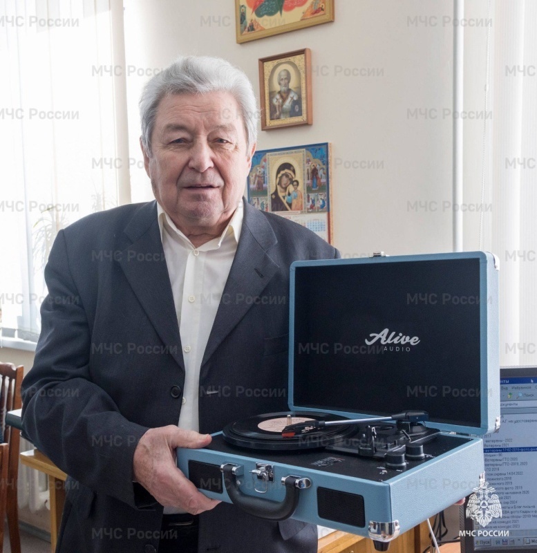 Заслуженный ветеран пожарной охраны отмечает юбилей