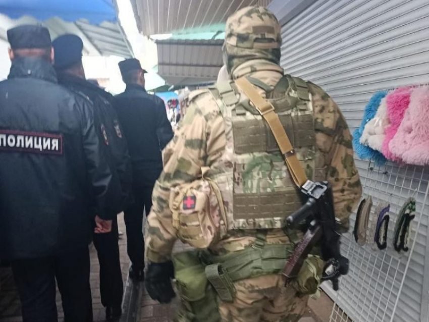 Воронежские полицейские устроили масштабный рейд по мигрантам 