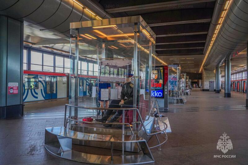 222 года славы Московской пожарной охраны: открытие выставки на станции метро «Воробьевы горы»
