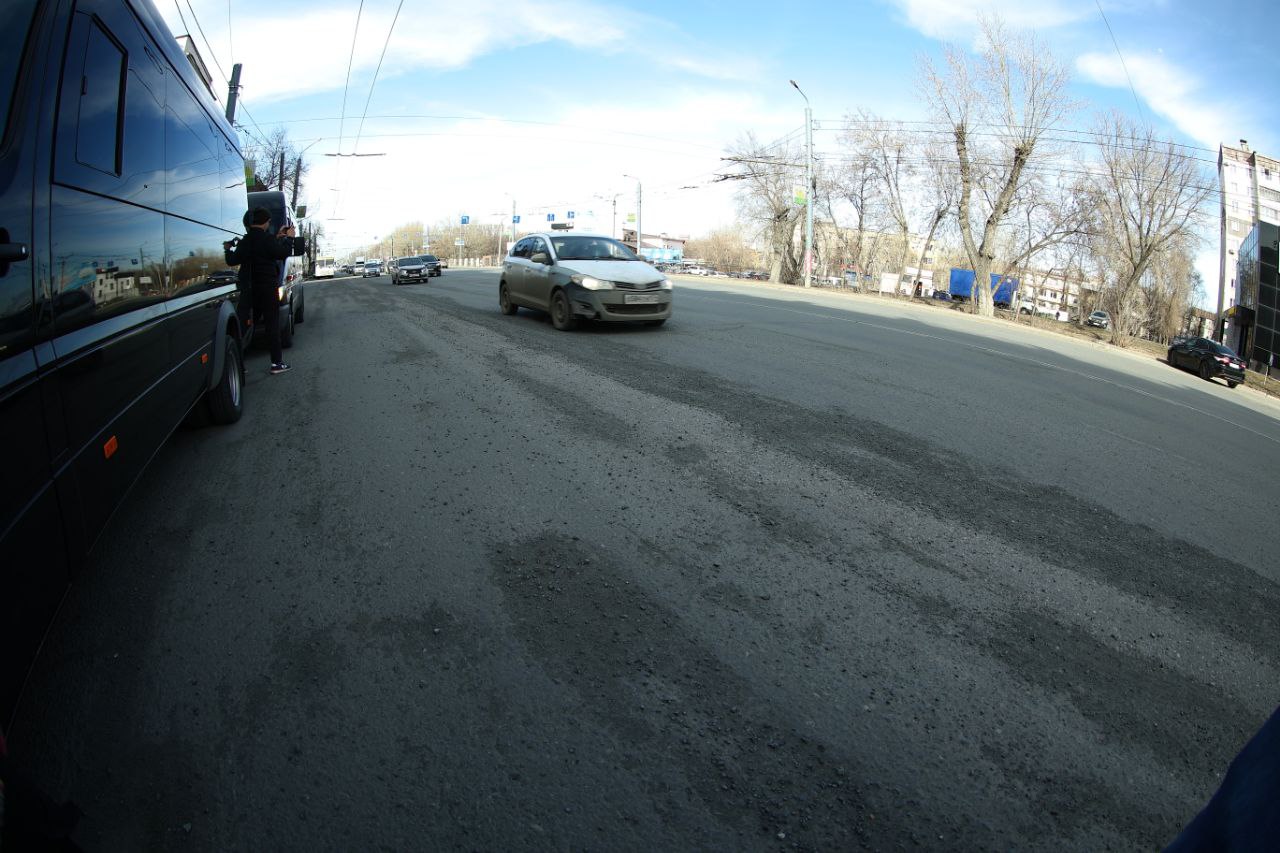 Уборку дорог в Челябинске проводят по весеннему регламенту