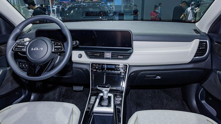 Интерьер Kia Seltos