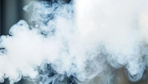 Дым. Курение. Вейп.