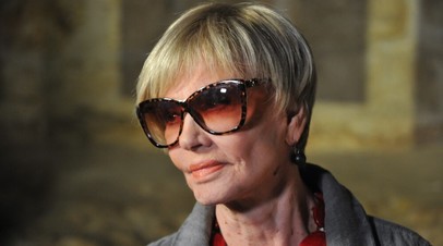 Вера Алентова