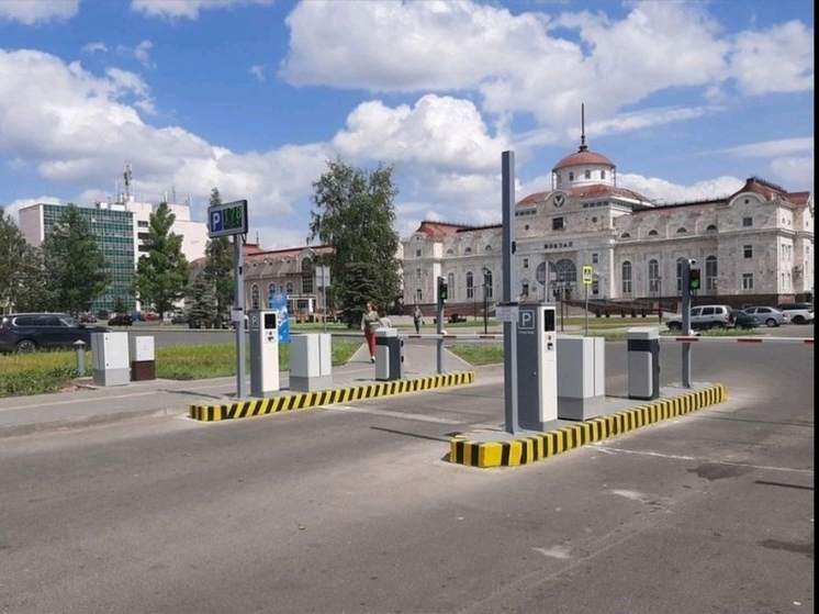 В Ижевске с 9 июня паркова перед ж/д-вокзалом стала платной