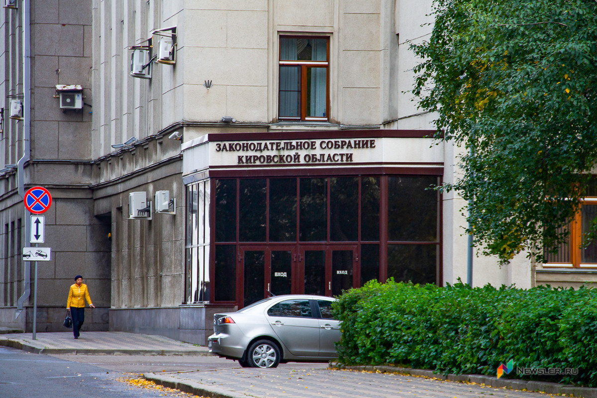 Назначение зампредов и министров предложили согласовывать с депутатами