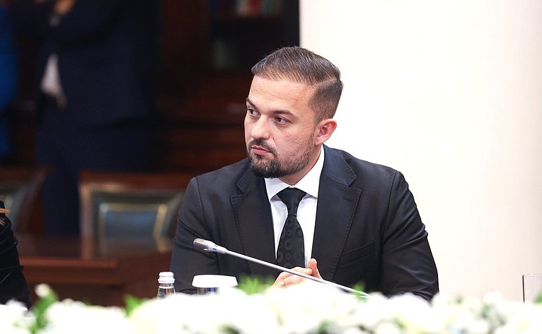 Встреча Председателя СФ Валентины Матвиенко с представителями отрасли легкой промышленности и креативных индустрий