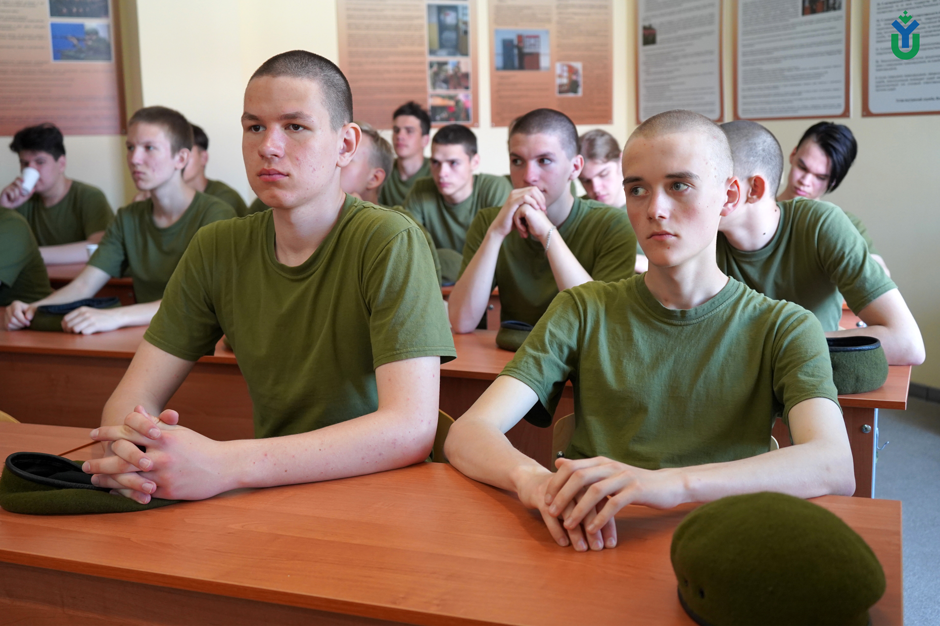 В ЮГУ проходят военные сборы для 10-классников Ханты-Мансийского района