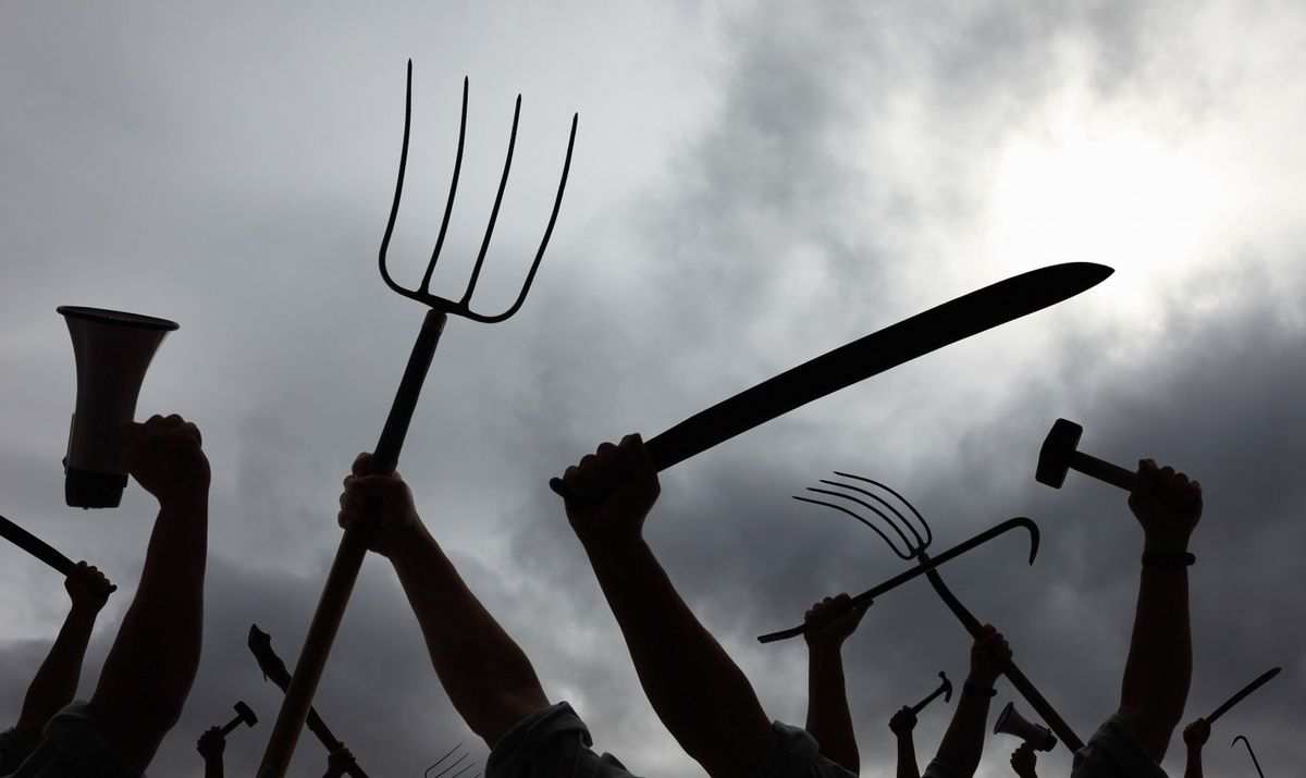 На Кубани народ вышел на марш, требуя наказать банду мигрантов, избивших группой местного парня (ВИДЕО) | Русская весна