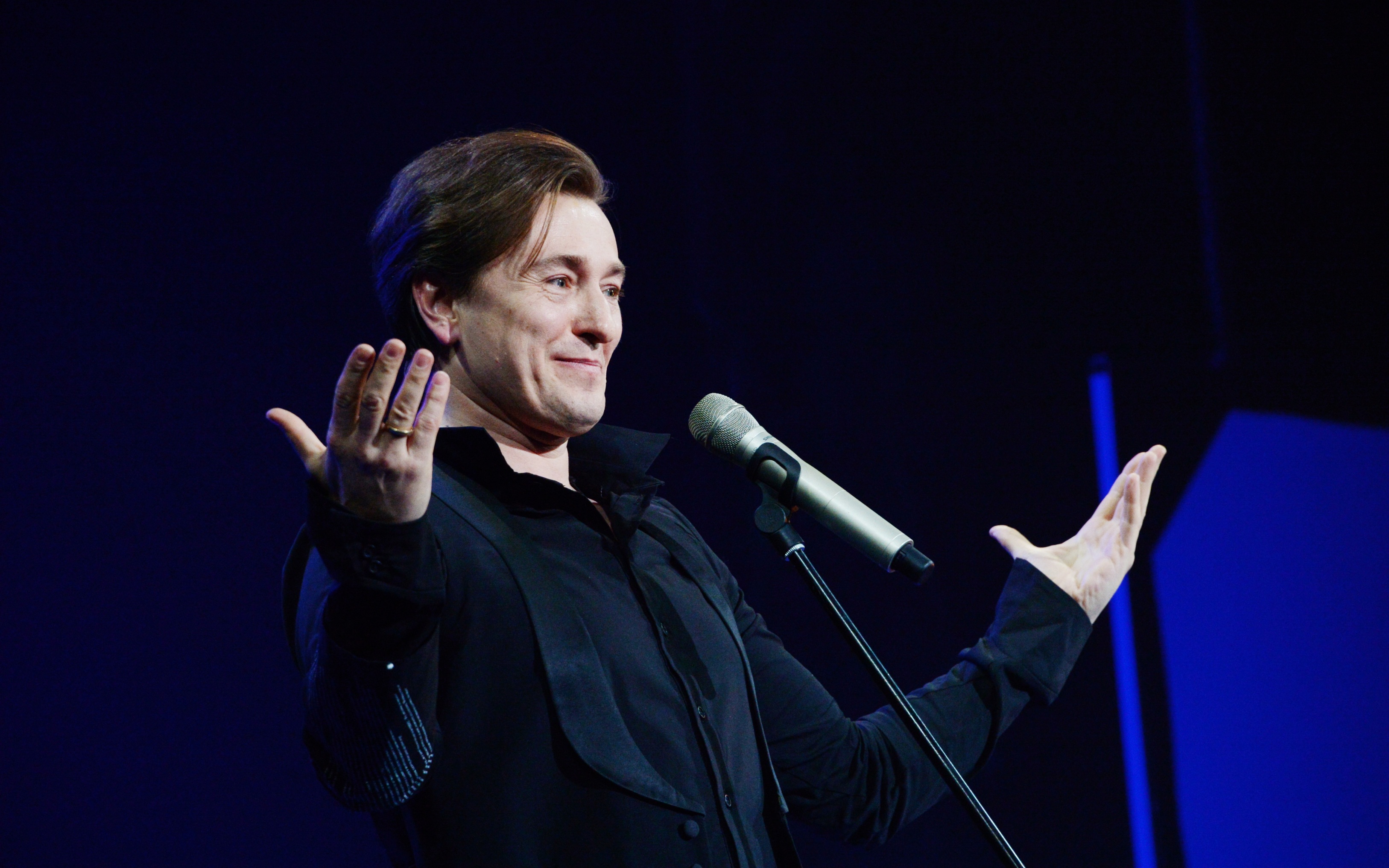 Сергей Безруков рассказал о любви и сострадании режиссера Бортко