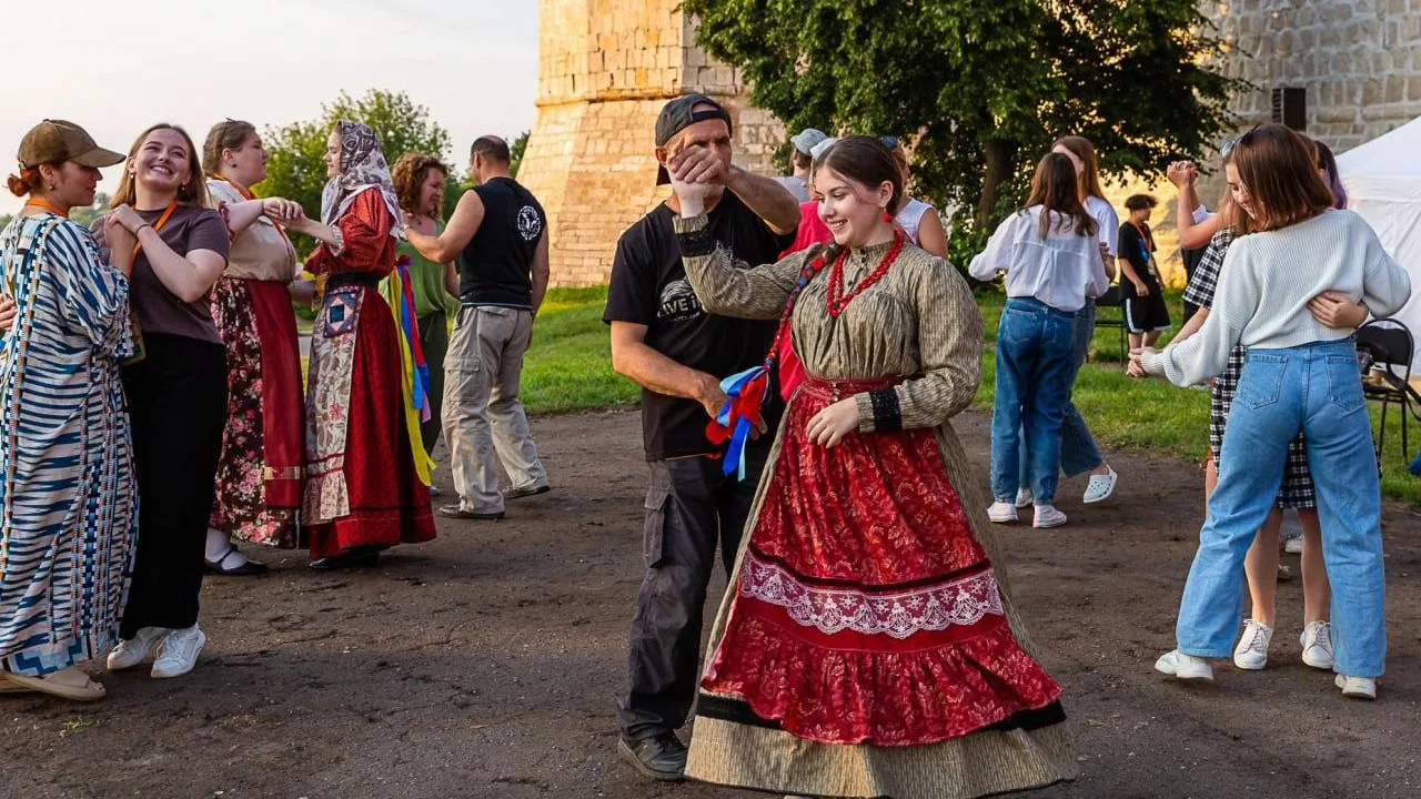 Лето праздников начинается в Подмосковье