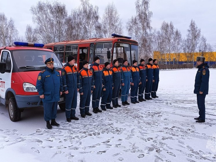 Сотрудники и техника томского управления МЧС выехали в Колпашево следить за ледоходом
