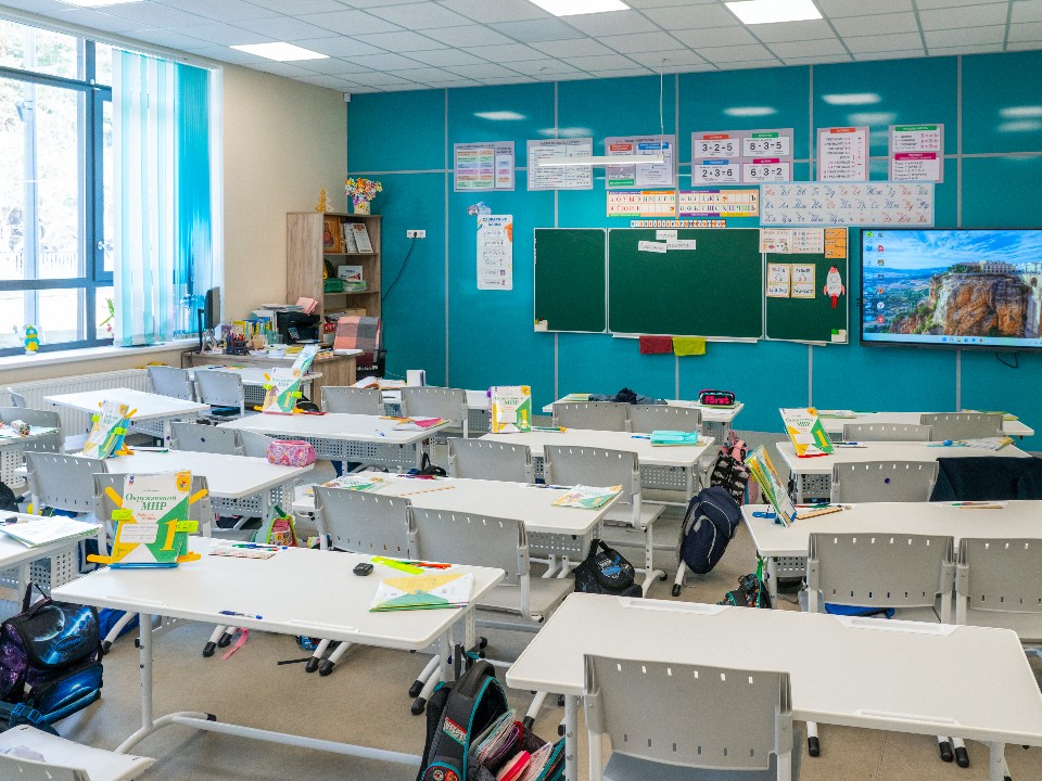 Новые ориентиры по новогодним каникулам: когда школам предлагают отпустить детей на отдых