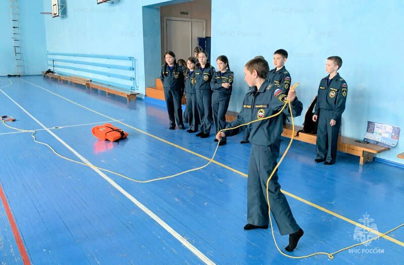 Кадеты МЧС России посетили интенсив по пожарно-спасательному делу